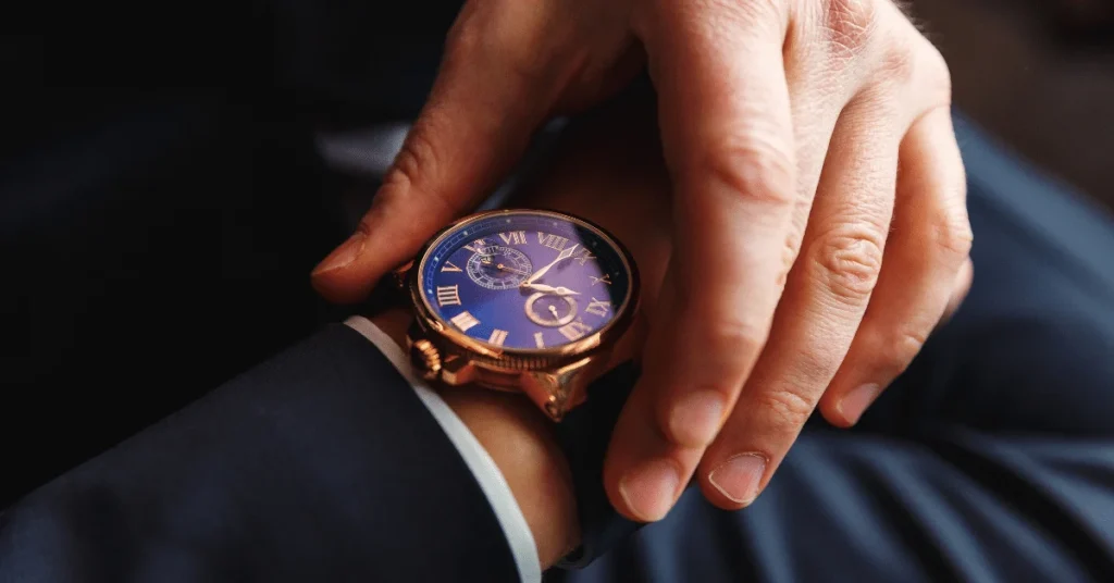 Timeless elegance: minimalist watches for men.