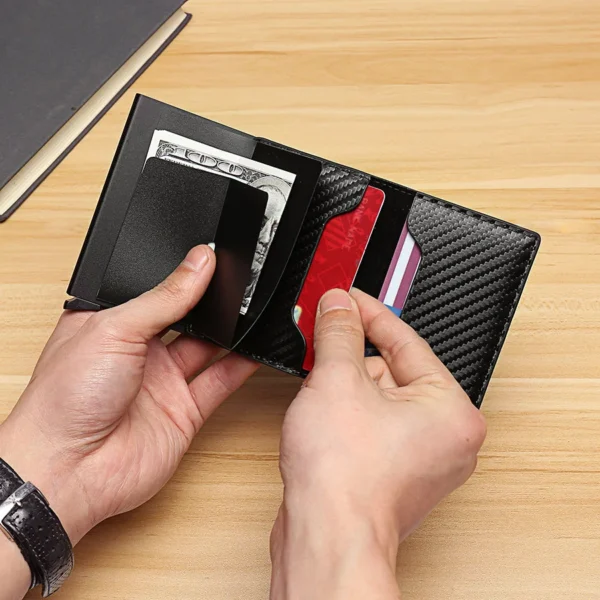 2022 Credit Card Holder Wallet Men Women RFID Aluminium Bank Cardholder Case Vintage Leather Wallet with 4