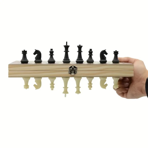 The minimalist chess set: Where simplicity and strategy collide.