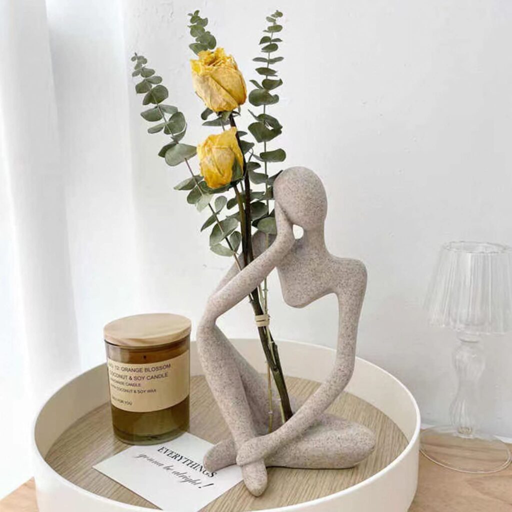 7 Best Minimalist Cubicle Decor for a Stylish Workspace 3 sculpture minimalist cubicle decor